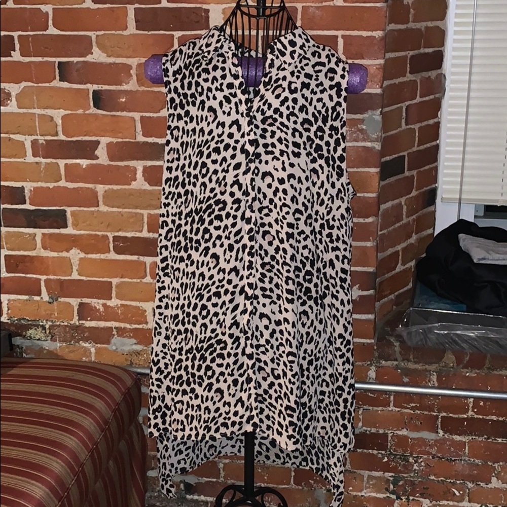 Like New Fun & Flirty Leopard Tunic!